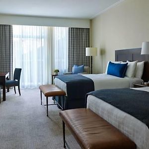Queen Room Two Queen Beds Courtyard View Disability Access